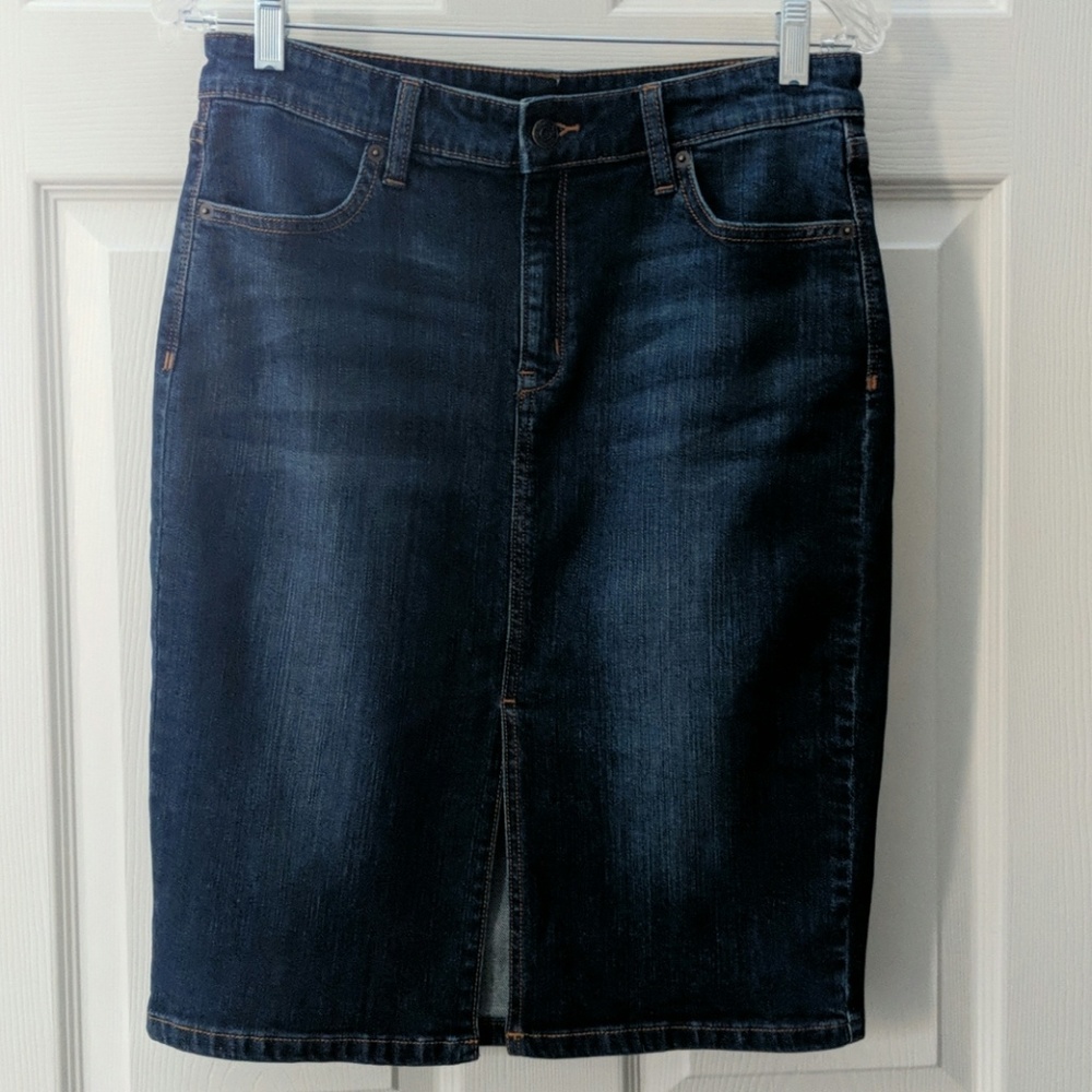 Denim skirt